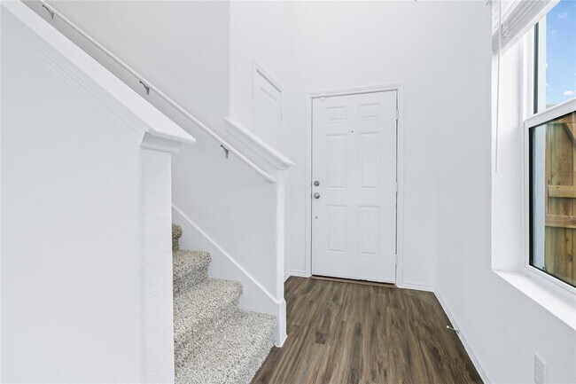 Building Photo - 225 Majestic Cedar Dr