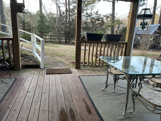 Building Photo - 4692 Jennifer Ct