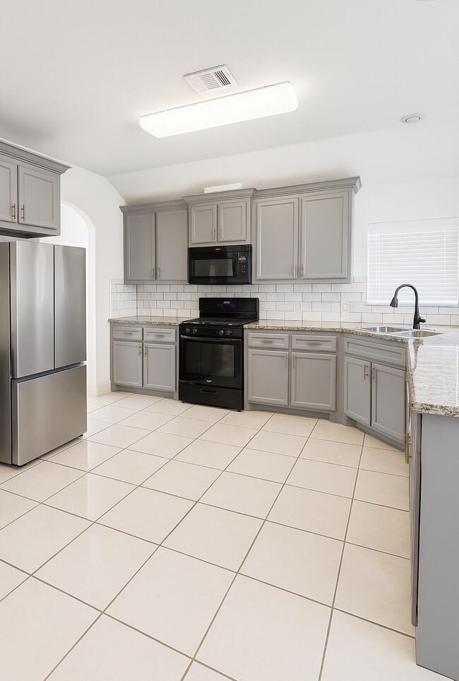 Building Photo - 4915 Manor Stone Ln