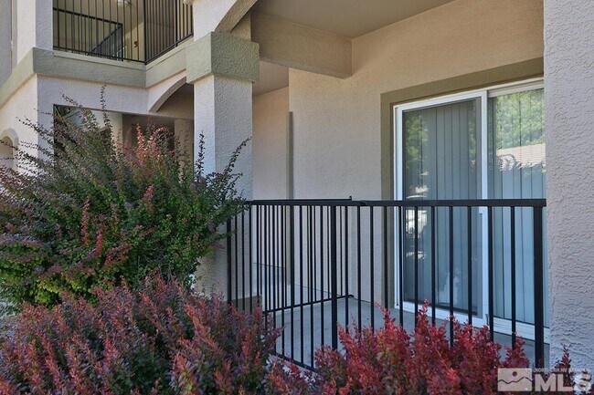 Building Photo - 6850 Sharlands Ave.