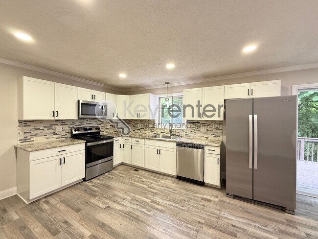 Foto del edificio - 4630 Sherry Ln
