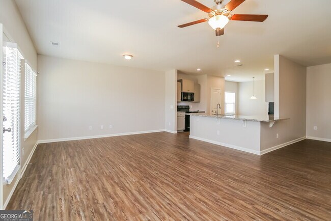 Foto del edificio - 23 Woody Way NW