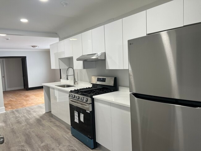 Building Photo - 4218 N Monitor Ave