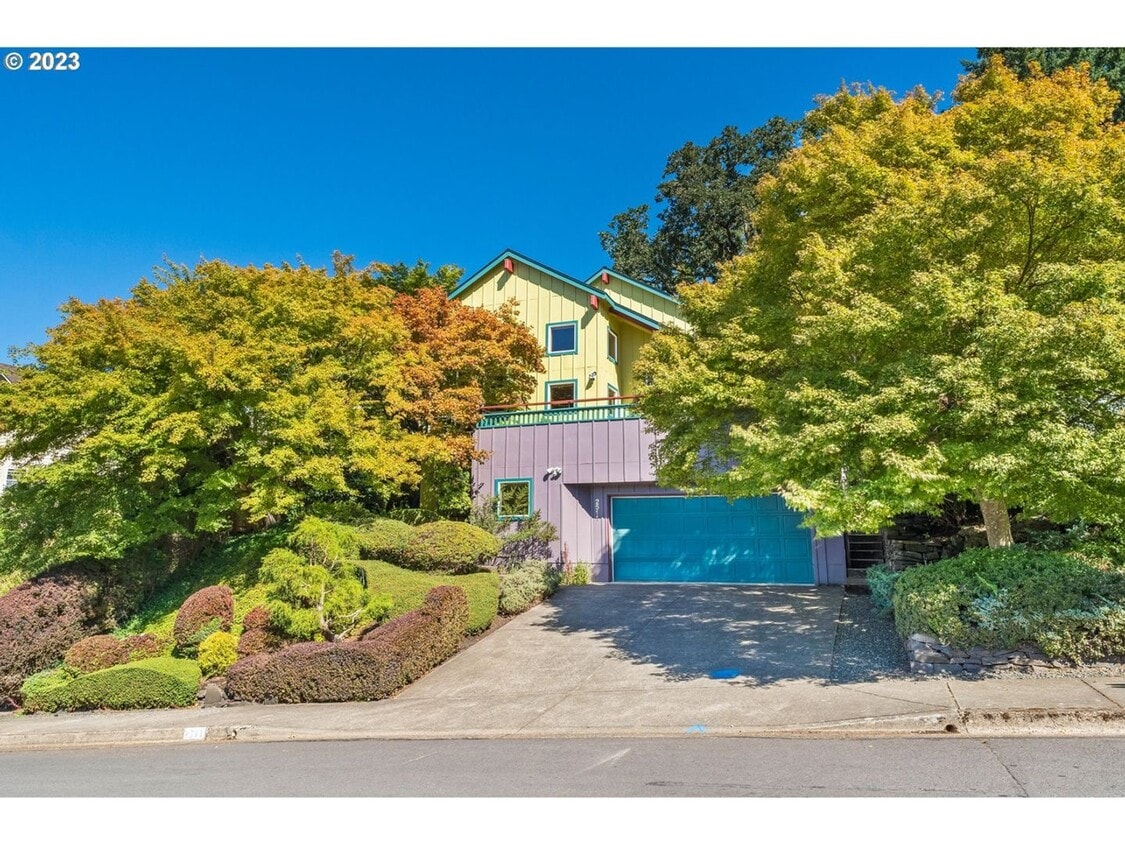 Primary Photo - 3 Bedroom- 2.5 Bath SW Eugene Home- Availa...