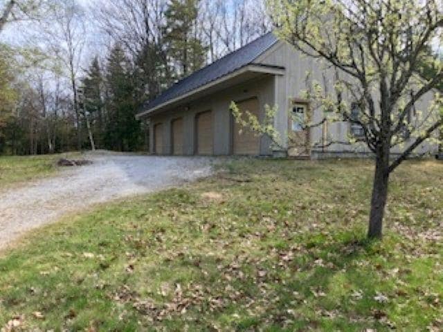 Building Photo - 338 E Washington Rd