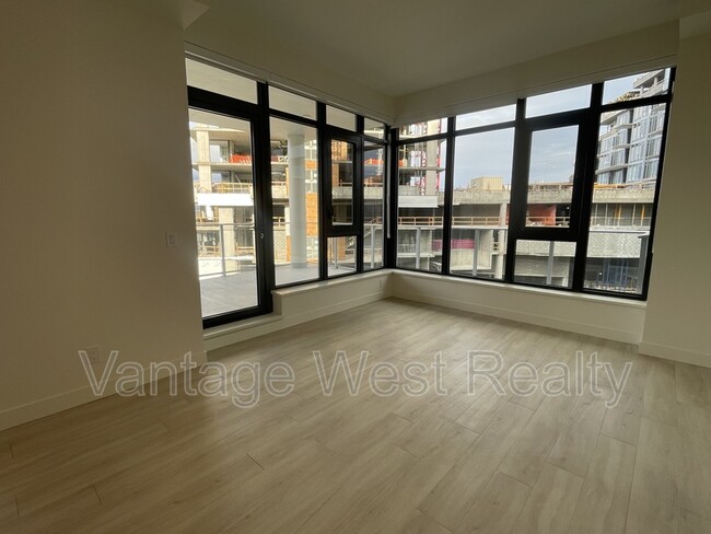 Building Photo - 3699-3699 Capozzi Rd