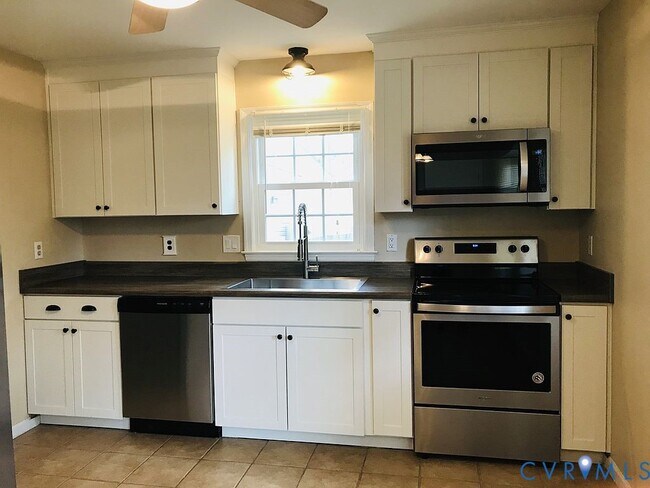 Foto del edificio - 11500 Frederick Farms Cir