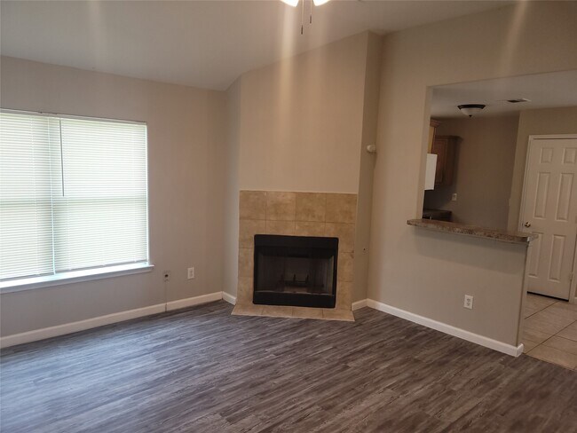 Foto del edificio - 8110 Cannon St