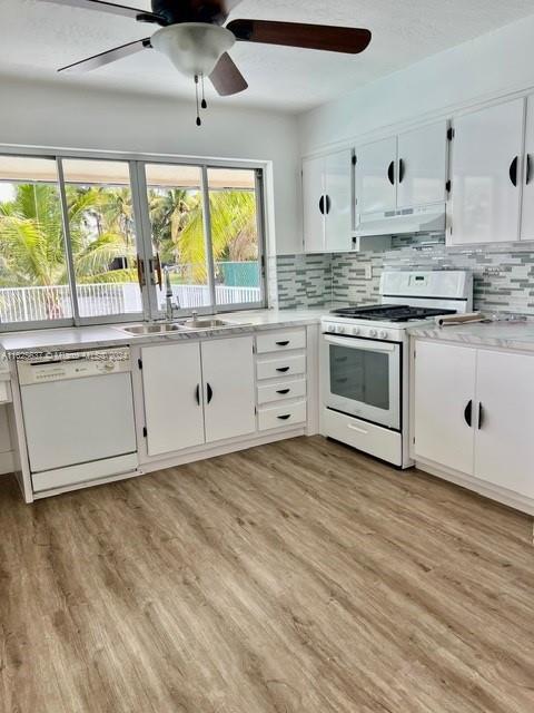 Building Photo - 8620 NW 21st Ct