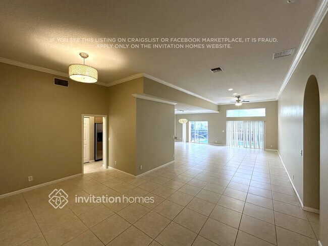 Building Photo - 3154 El Camino Real