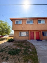 Building Photo - 730 S Haley St