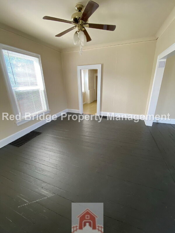 Foto del edificio - 4415 N Haight Ave
