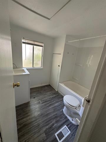 Building Photo - 109 E Prospect St