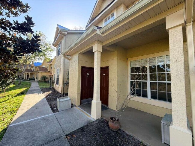 Building Photo - 825 Grand Regency Pointe