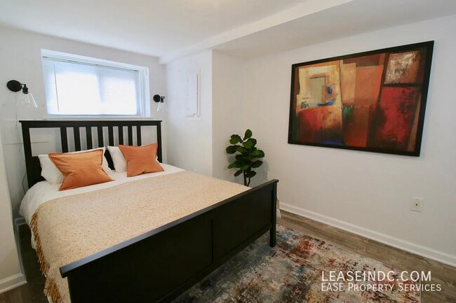 Foto del edificio - 127 Adams St NW