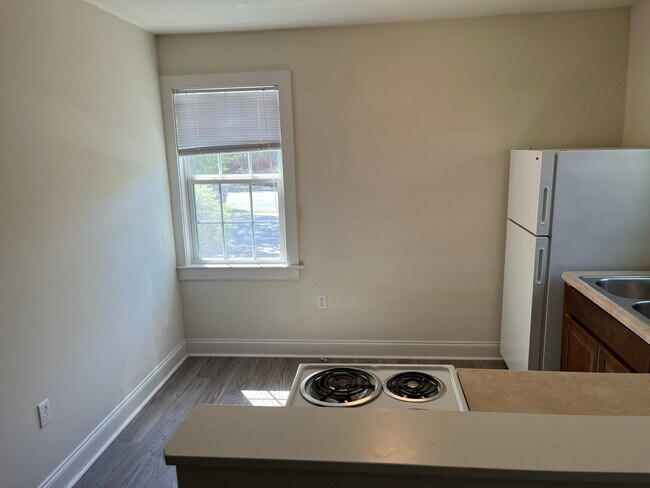Building Photo - 600 Mary Alexander Place, Unit B