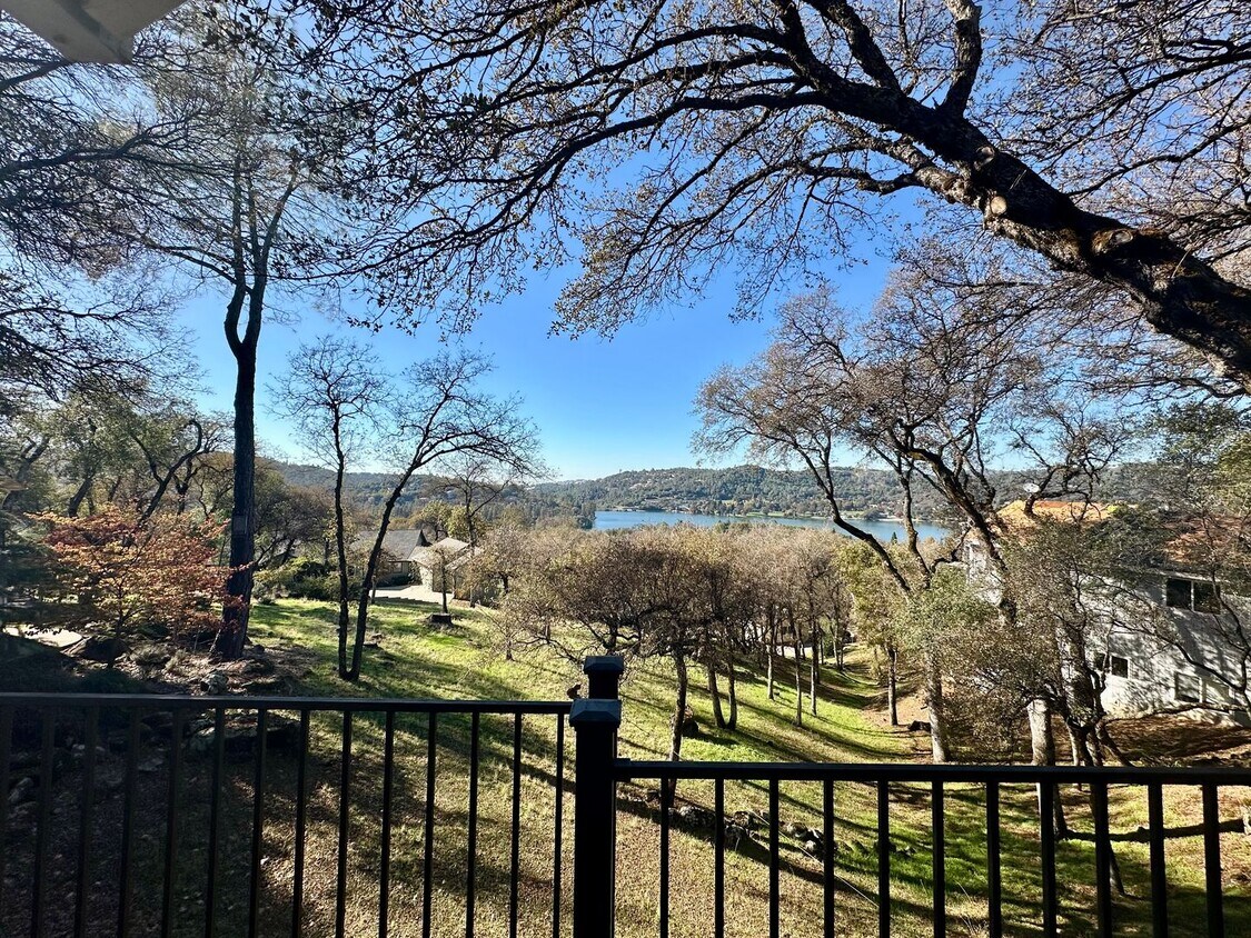 Primary Photo - Beautiful 4-Bedroom Home with Stunning Vie...