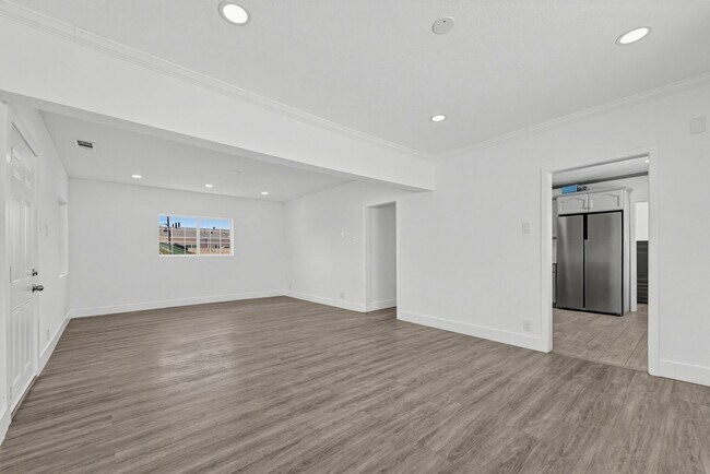 Foto del edificio - 2703 Alsace Ave