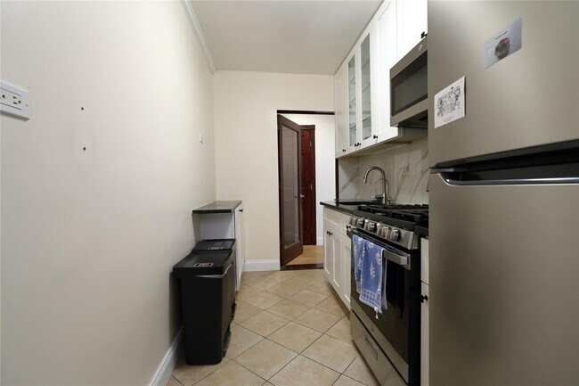 Foto del edificio - 34-20 78th St