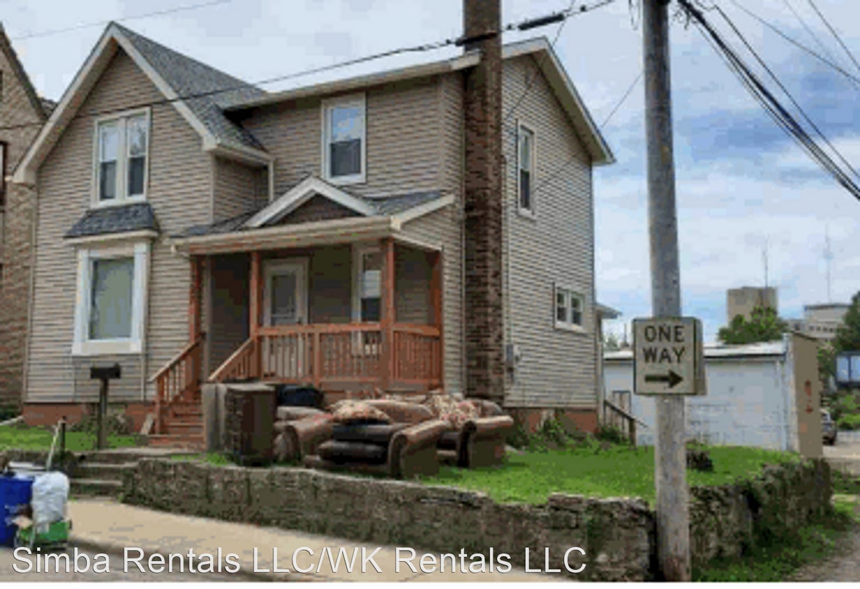 3 br, 1 bath House 1327 Revell Ave House Rental in Rockford, IL