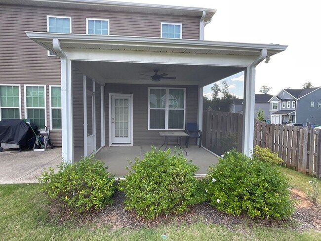 Foto del edificio - 1283 Cobblefield Dr