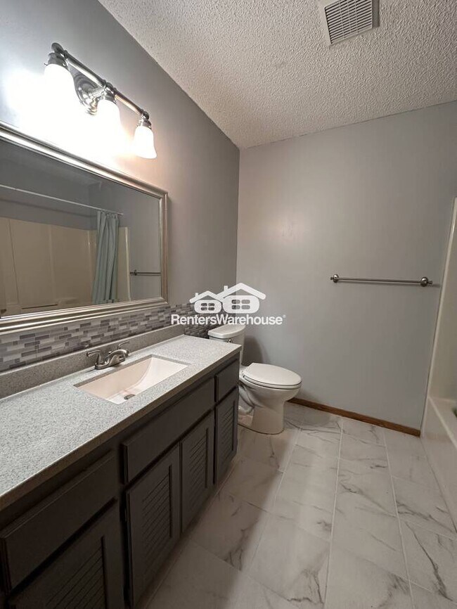 Foto del edificio - Updated Home in a Prime Location