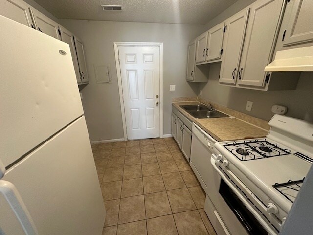 Building Photo - 3925 Overland Hts