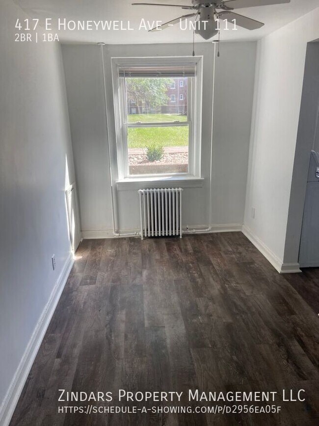Building Photo - Newly remodeled two bedroom 1 bath lower u...