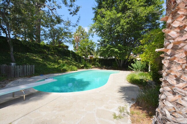 Foto del edificio - 23526 Dolorosa St