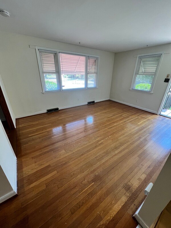Foto del edificio - 3301 Donnan St