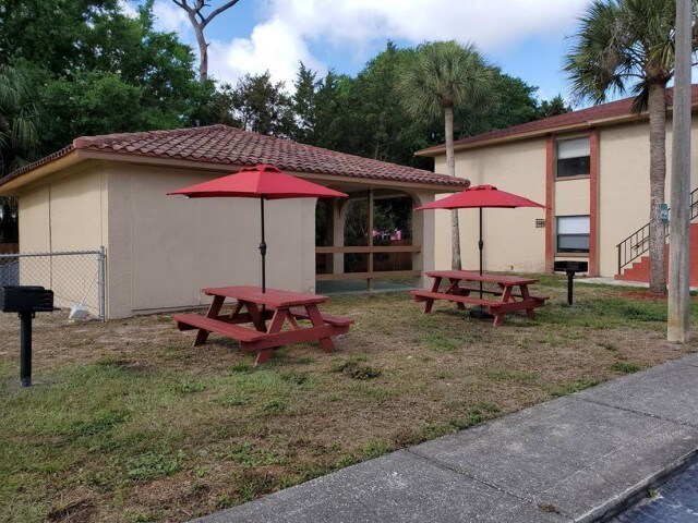 Área de barbacoa - Cypress Place Apartments