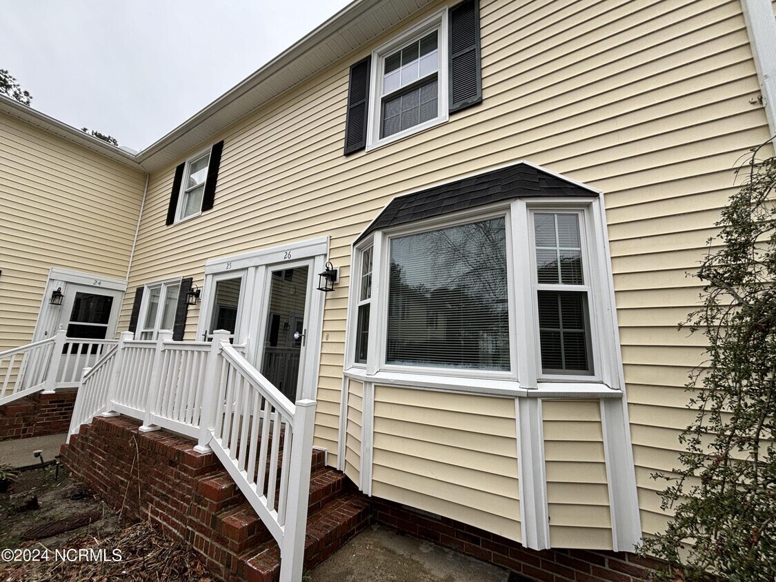 119 Oakmont Dr, Greenville, NC 27858 Townhome Rentals in Greenville