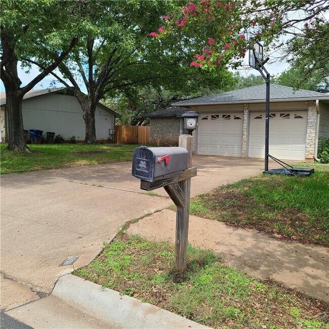 Foto del edificio - 3700 Cookstown Dr