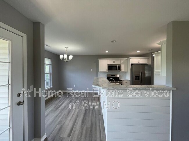 Foto del edificio - 4048 W Wilderness St