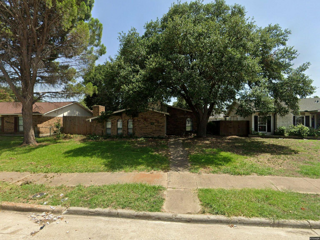 Building Photo - 1220 Warwick Dr