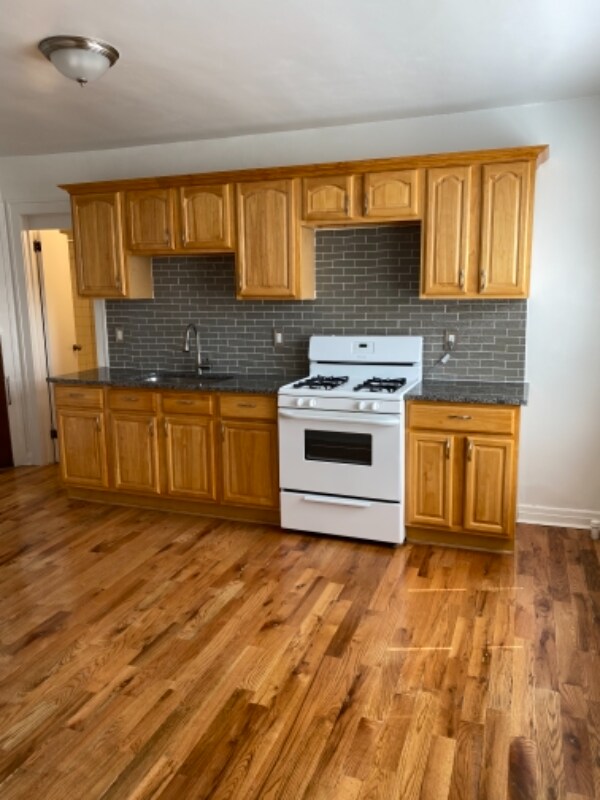 Foto del edificio - 2325 S Leavitt St