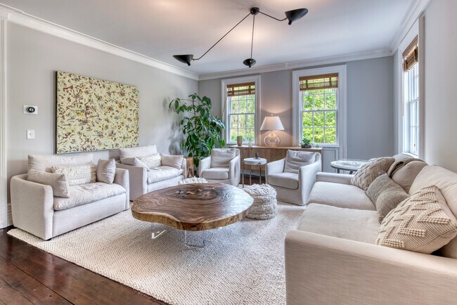 Foto del edificio - 7 Somers Pl