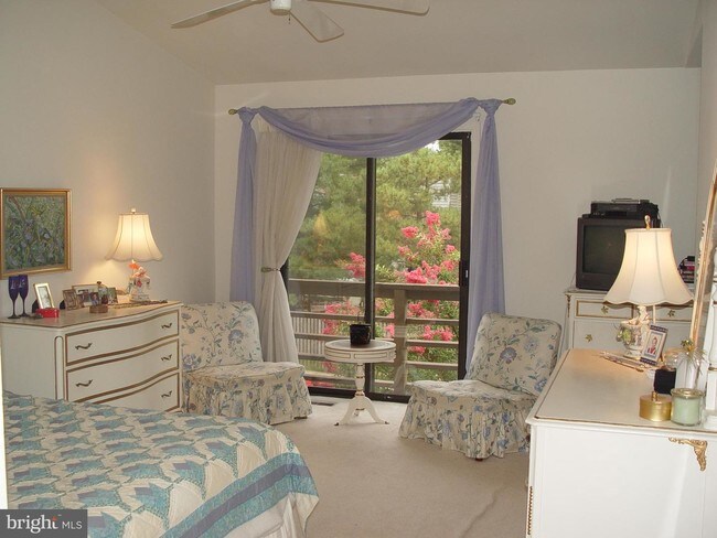 Foto del edificio - 1242 Youngs Farm Rd