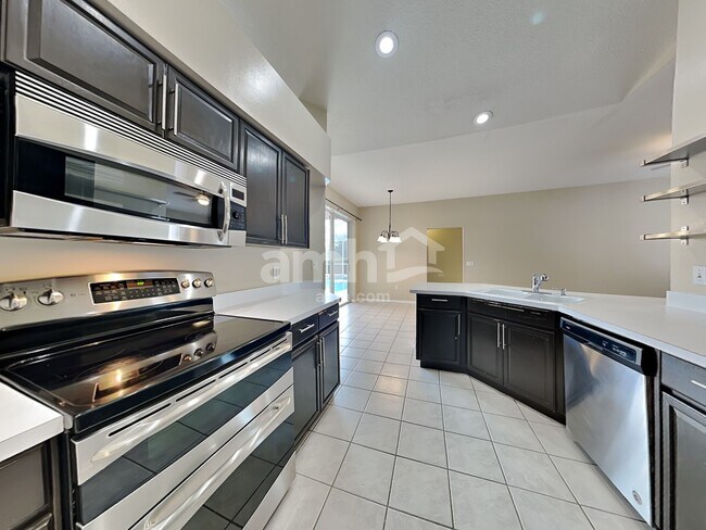 Building Photo - 4702 Portobello Cir