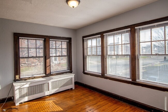 Building Photo - 205 S College Ave