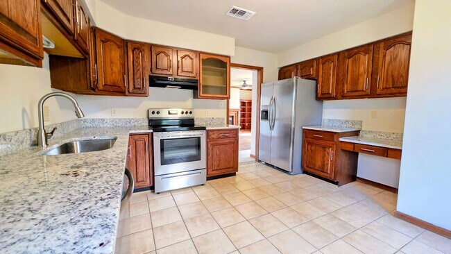 Foto del edificio - Charming 3-Bedroom Ranch in Salem Lakes Cul-de-Sac "ASK ABOUT OUR ZERO DEPOSIT"