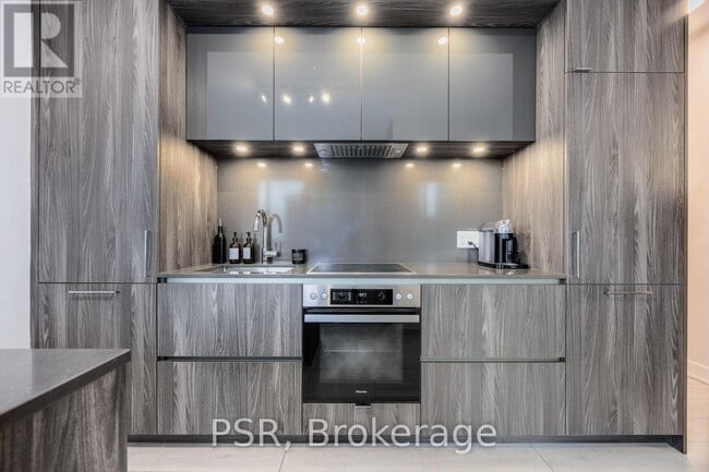 Photo du bâtiment - 35-3535 Mercer St