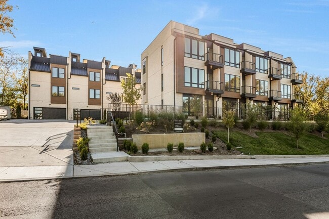 Foto del edificio - 106 Grizzard Ave