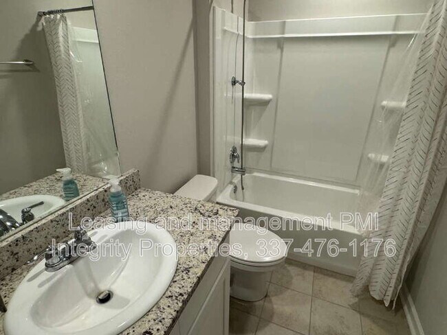 Foto del edificio - 113 S Lakepointe Dr