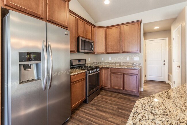 Foto del edificio - Beautiful 3-Bedroom home in East Fort Coll...