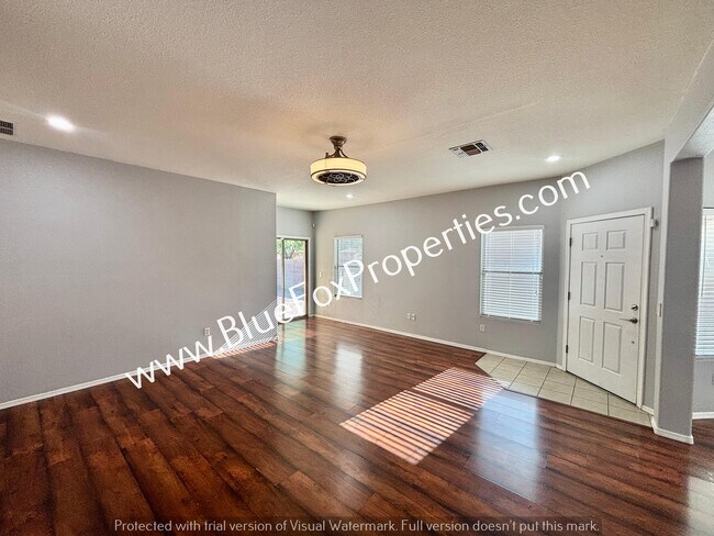 Foto del edificio - 11930 W Heyburn Dr
