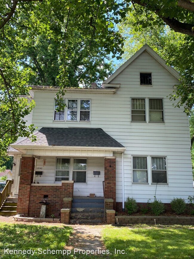 Building Photo - 1214 W Monroe St