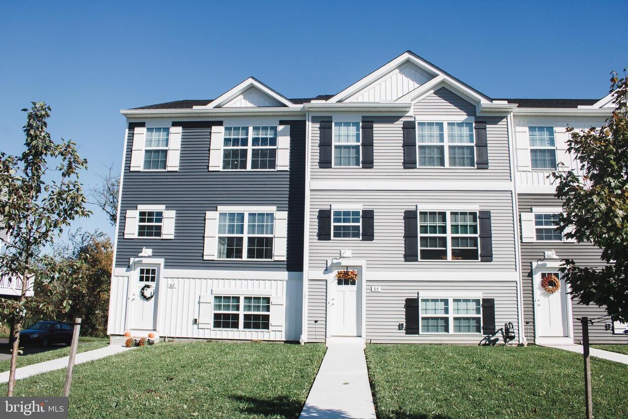 82 Brookside Ave, Hanover, PA 17331 Townhome Rentals in Hanover PA