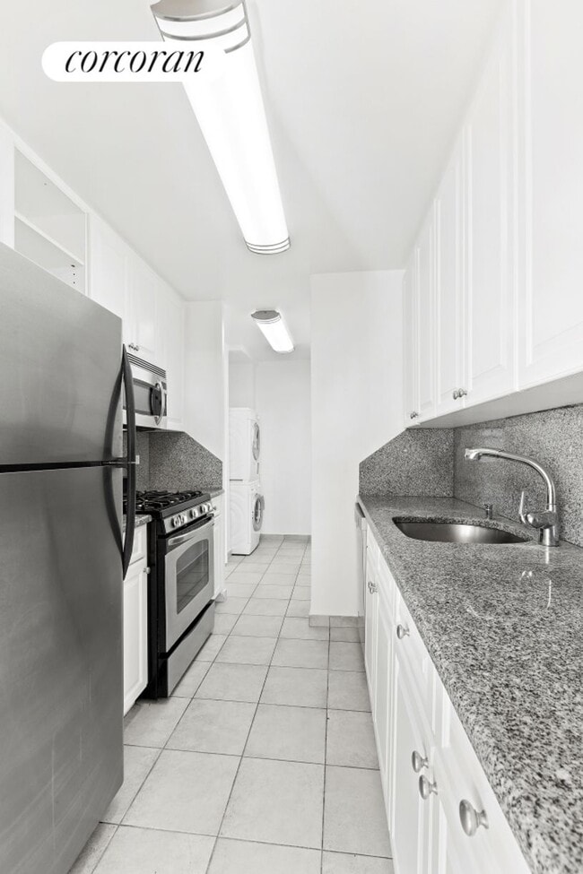 Foto del edificio - 177 E 75th St