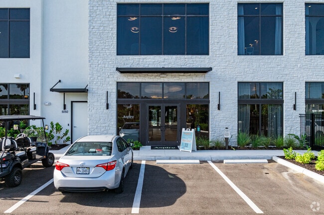 Building Entrance - Aspire Naples Apartments